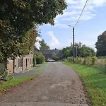 Sous La Charpente
