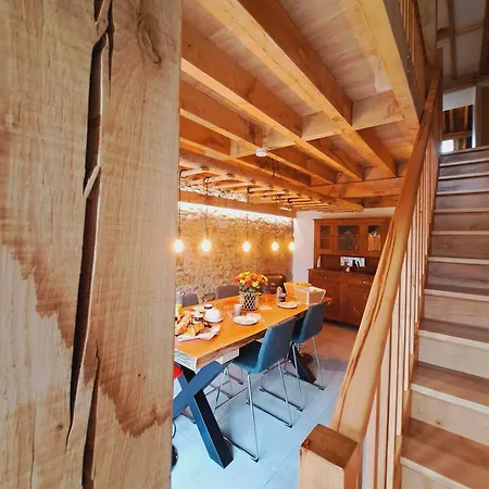 Sous La Charpente * La-Roche-en-Ardenne